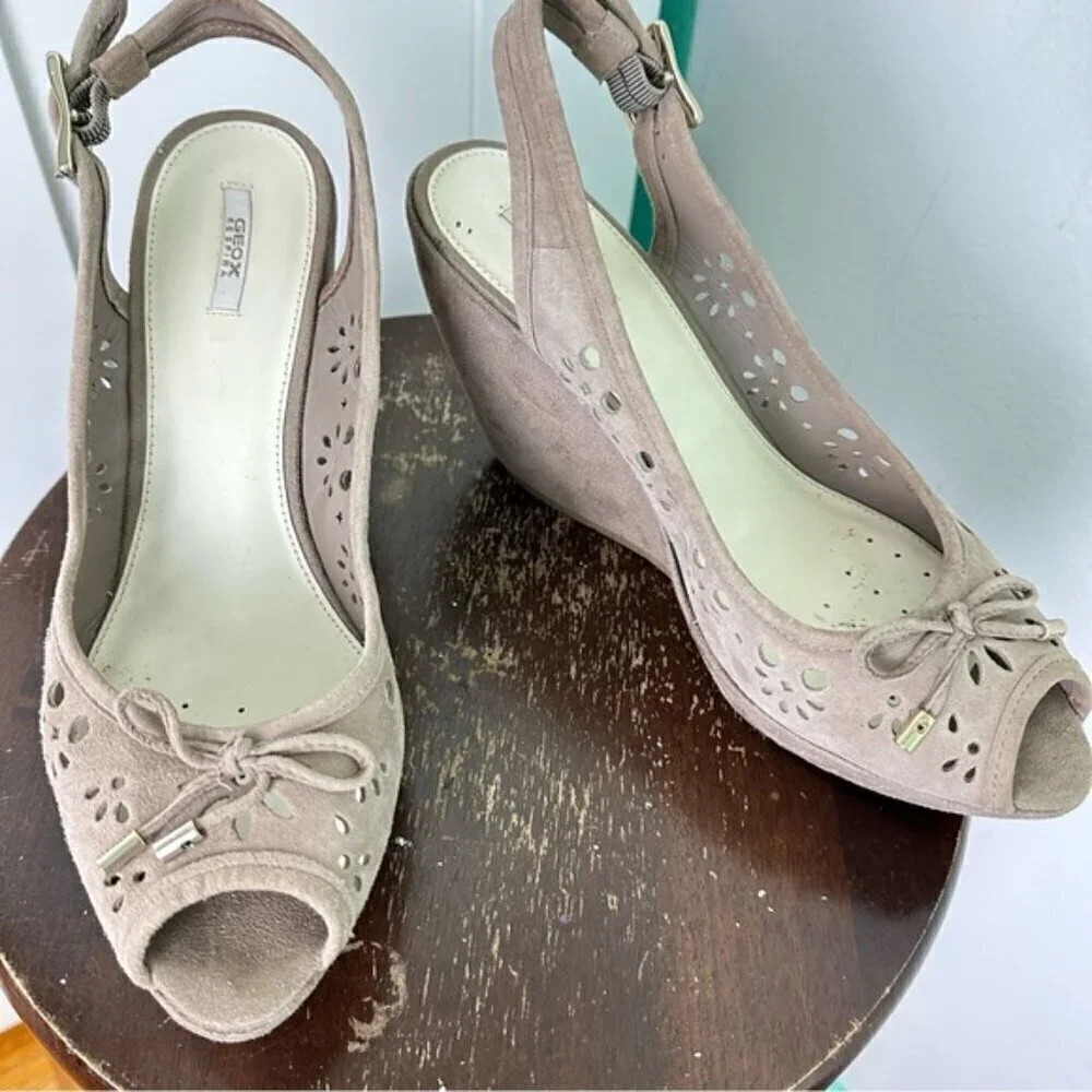 Geox Respira Wedge Heels Size 41 Eyelet Cutout Tan